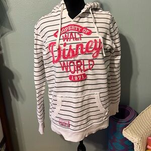 Disney world sweatshirt sz large